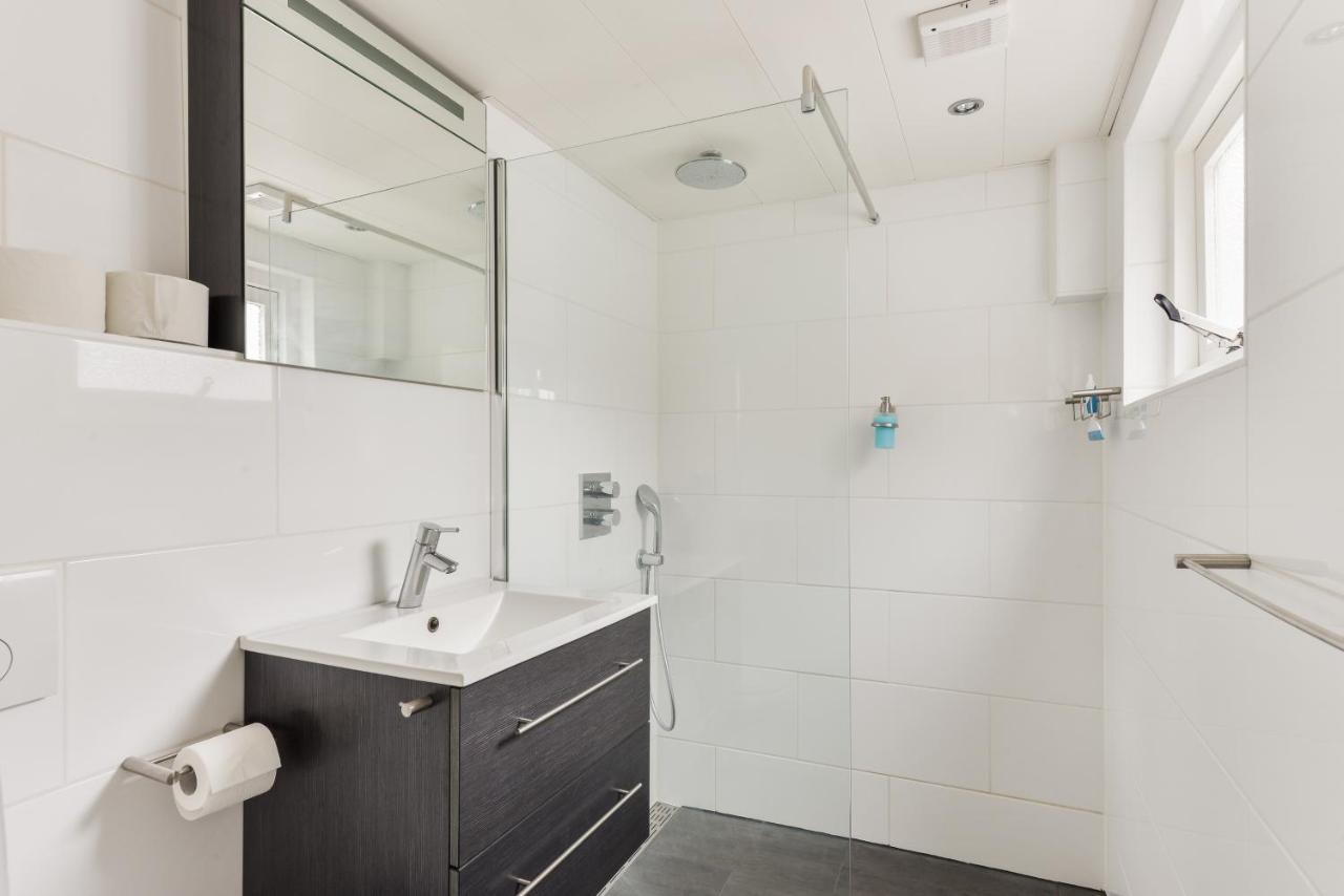Large Family House Near Station, A'Dam And Bergen Apartment Алкмаар Екстериор снимка